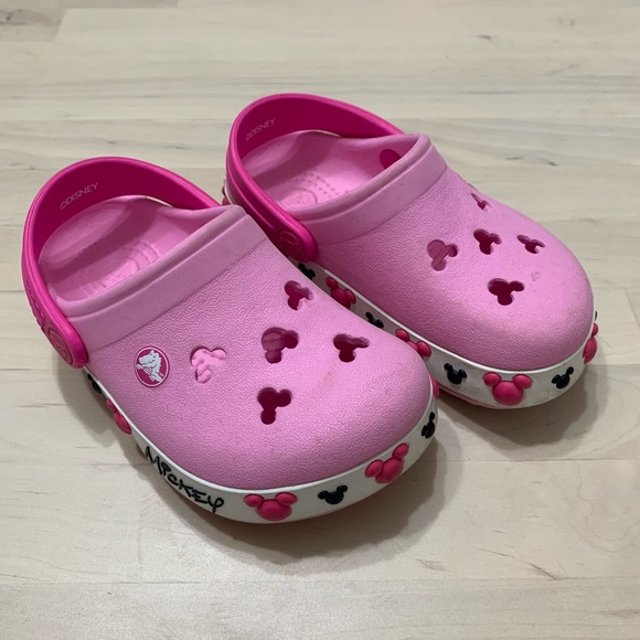 crocs size 6 c 7